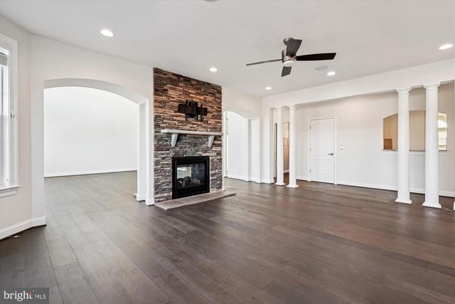 6647 TACK HOUSE TRL TRL, Centreville, VA 20120