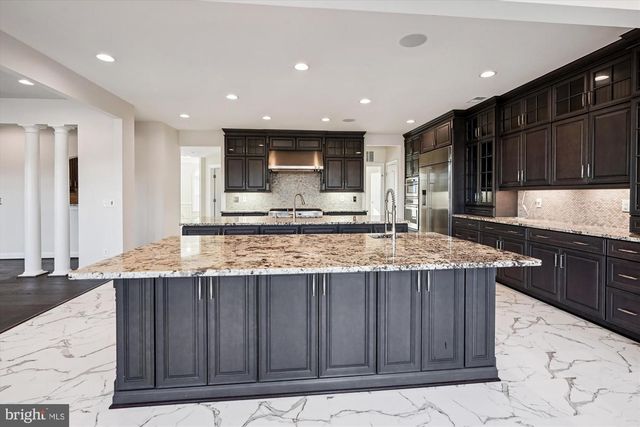 6647 TACK HOUSE TRL TRL, Centreville, VA 20120