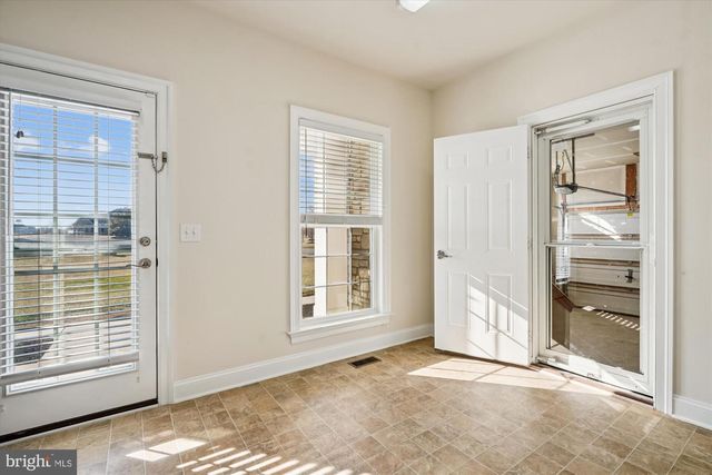 6647 TACK HOUSE TRL TRL, Centreville, VA 20120