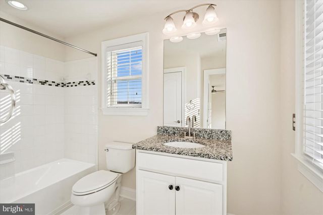 6647 TACK HOUSE TRL TRL, Centreville, VA 20120