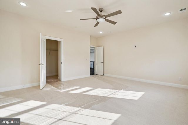 6647 TACK HOUSE TRL TRL, Centreville, VA 20120