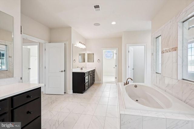 6647 TACK HOUSE TRL TRL, Centreville, VA 20120