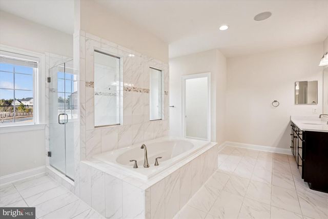 6647 TACK HOUSE TRL TRL, Centreville, VA 20120