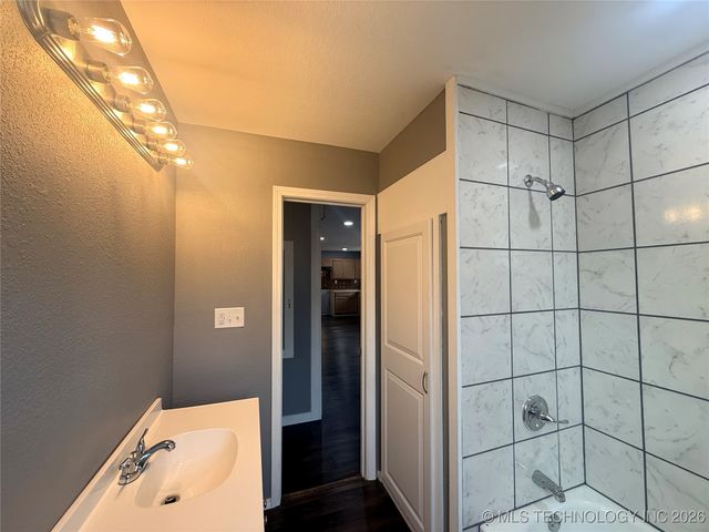 221 Rodman Circle, Muskogee, OK 74403