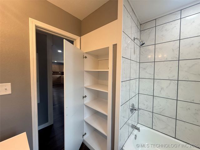 221 Rodman Circle, Muskogee, OK 74403