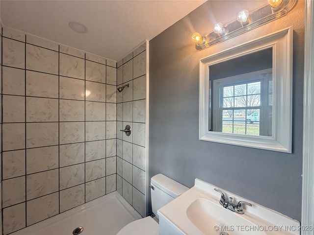 221 Rodman Circle, Muskogee, OK 74403