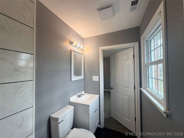 221 Rodman Circle, Muskogee, OK 74403