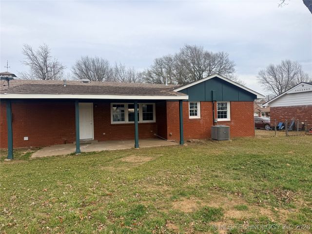 221 Rodman Circle, Muskogee, OK 74403