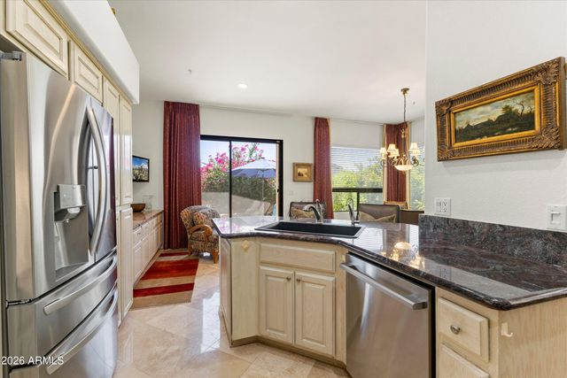 8100 E Camelback Road 101, Scottsdale, AZ 85251