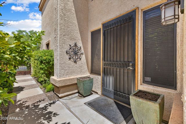 8100 E Camelback Road 101, Scottsdale, AZ 85251