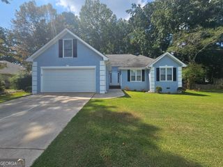 30 Glenridge Drive, Newnan, GA 30265