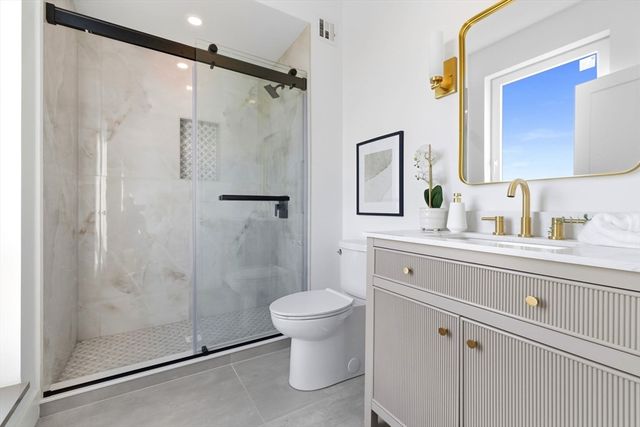 66 Mcgrath 403, Quincy, MA 02169