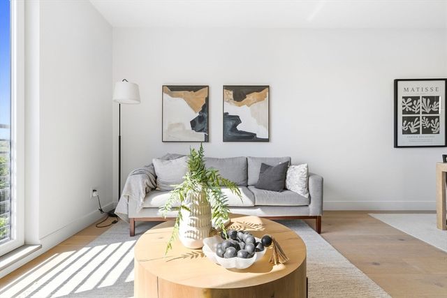 66 Mcgrath 403, Quincy, MA 02169