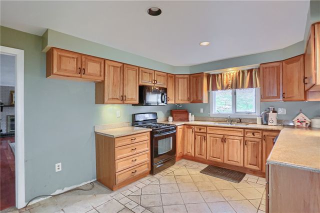 112 Lintel Dr, Peters Twp, PA 15317