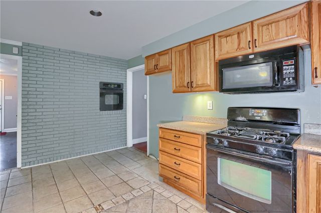 112 Lintel Dr, Peters Twp, PA 15317