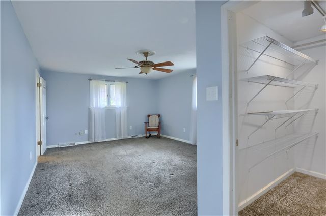 112 Lintel Dr, Peters Twp, PA 15317