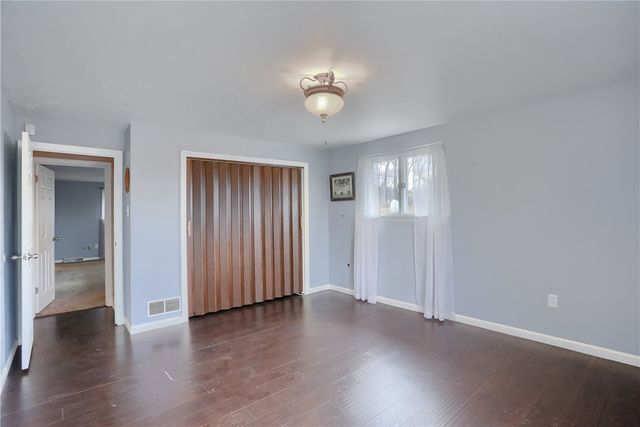 112 Lintel Dr, Peters Twp, PA 15317