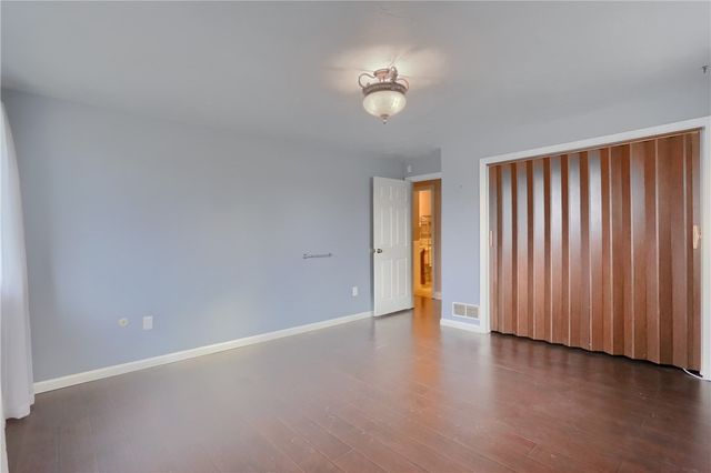 112 Lintel Dr, Peters Twp, PA 15317