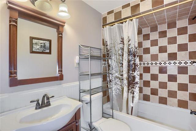 112 Lintel Dr, Peters Twp, PA 15317