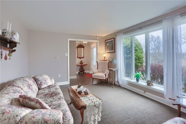 112 Lintel Dr, Peters Twp, PA 15317