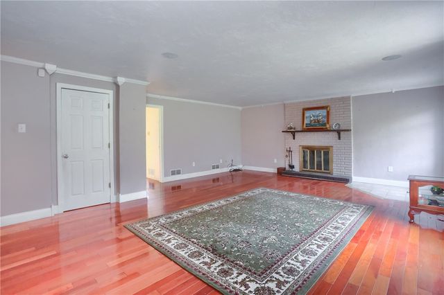 112 Lintel Dr, Peters Twp, PA 15317