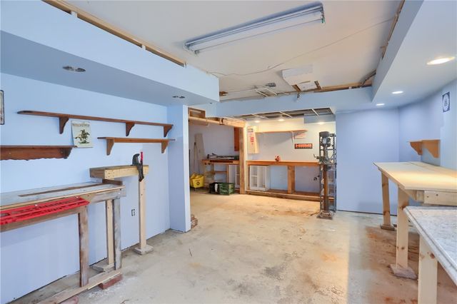 112 Lintel Dr, Peters Twp, PA 15317