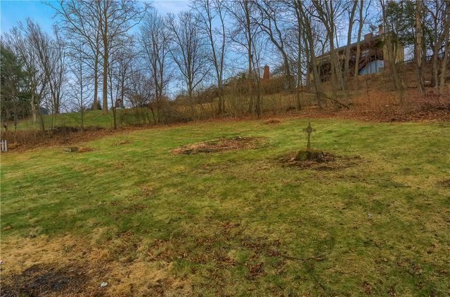 112 Lintel Dr, Peters Twp, PA 15317