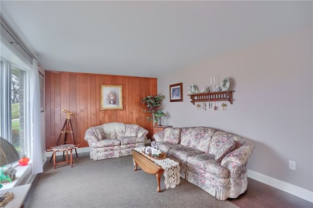 112 Lintel Dr, Peters Twp, PA 15317