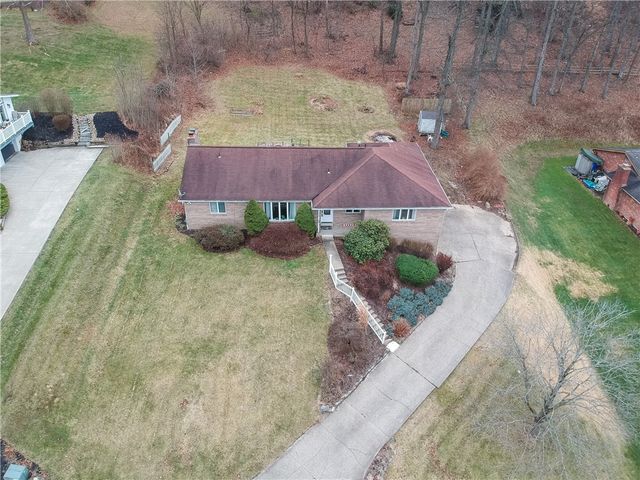 112 Lintel Dr, Peters Twp, PA 15317