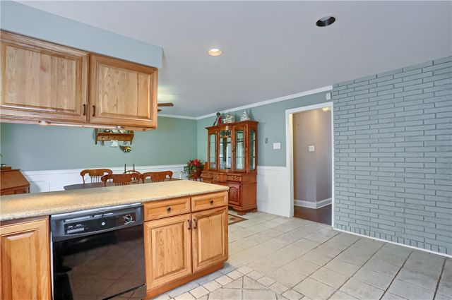 112 Lintel Dr, Peters Twp, PA 15317