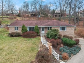 112 Lintel Dr, Peters Twp, PA 15317