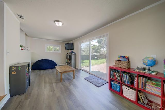 161 Edgemont Ave, Vallejo, CA 94590
