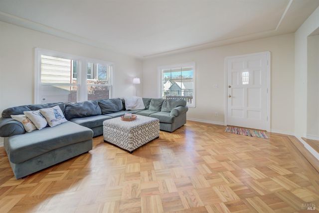 161 Edgemont Ave, Vallejo, CA 94590