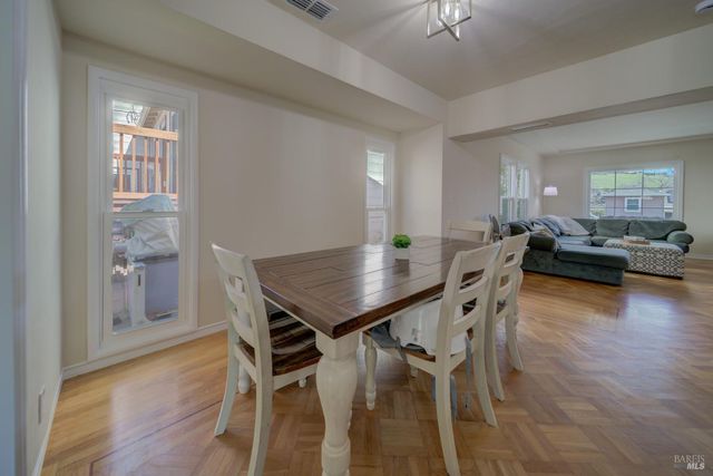 161 Edgemont Ave, Vallejo, CA 94590