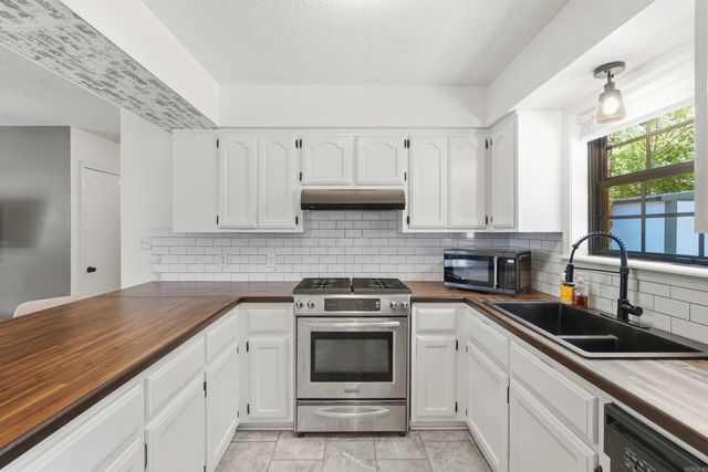 1309 N Oswego Avenue, Russellville, AR 72801