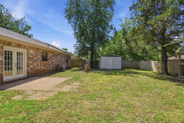 1309 N Oswego Avenue, Russellville, AR 72801