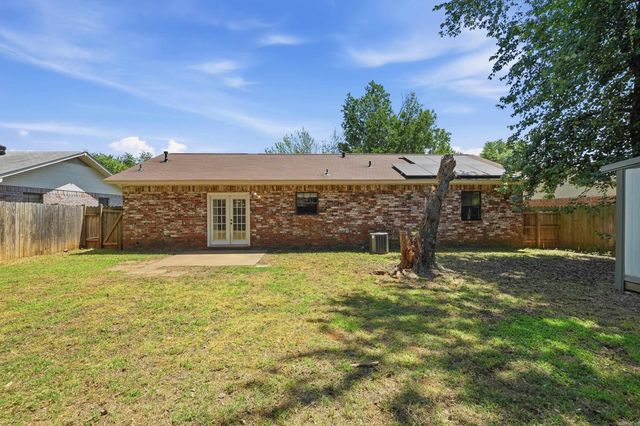 1309 N Oswego Avenue, Russellville, AR 72801
