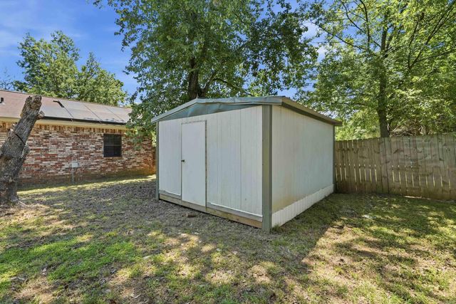1309 N Oswego Avenue, Russellville, AR 72801