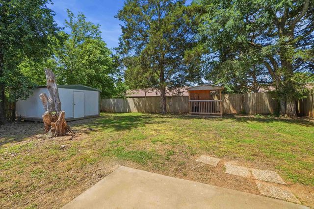 1309 N Oswego Avenue, Russellville, AR 72801