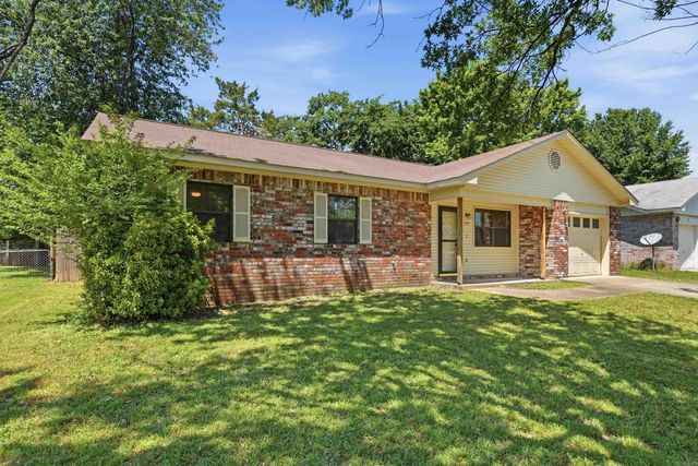 1309 N Oswego Avenue, Russellville, AR 72801