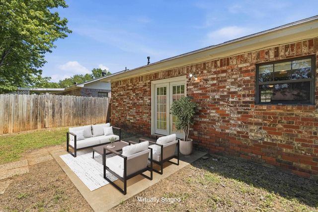 1309 N Oswego Avenue, Russellville, AR 72801