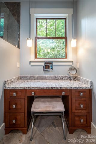 20 Higdon Lane, Fairview, NC 28730