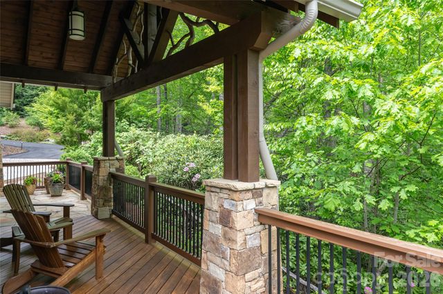 20 Higdon Lane, Fairview, NC 28730