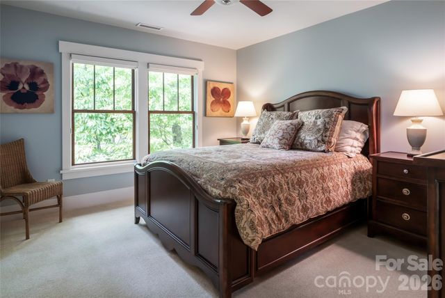20 Higdon Lane, Fairview, NC 28730