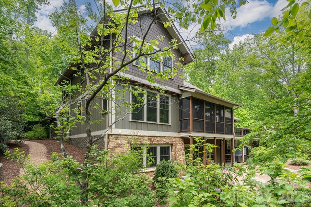 20 Higdon Lane, Fairview, NC 28730