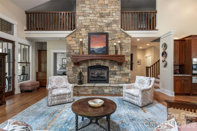 20 Higdon Lane, Fairview, NC 28730