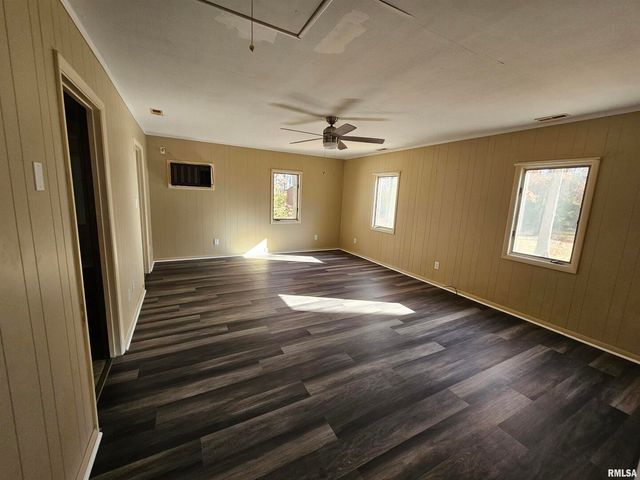 4248 CHURCH Road, Salem, IL 62881