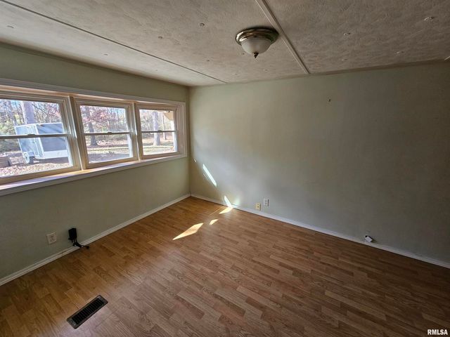 4248 CHURCH Road, Salem, IL 62881