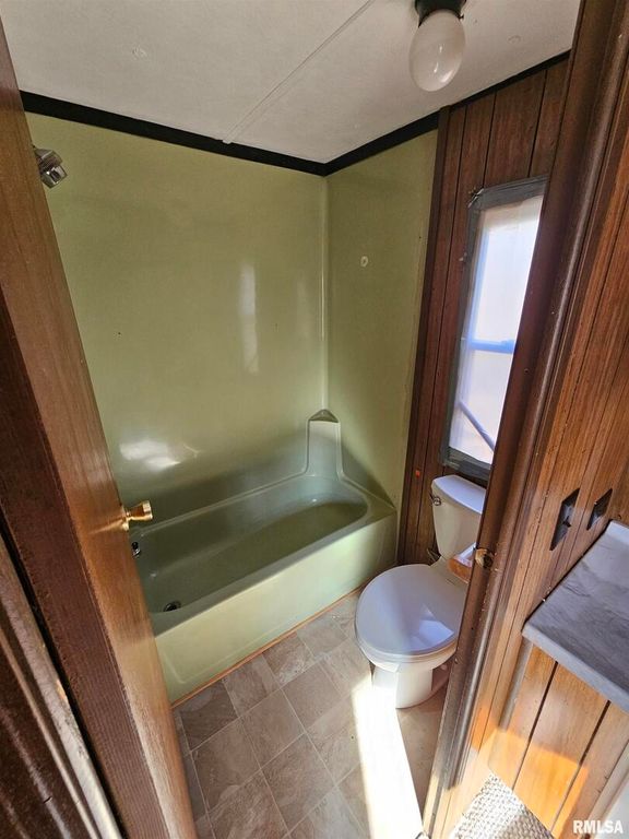 Image 29 of property listing at 4248 CHURCH Road, Salem, IL 62881