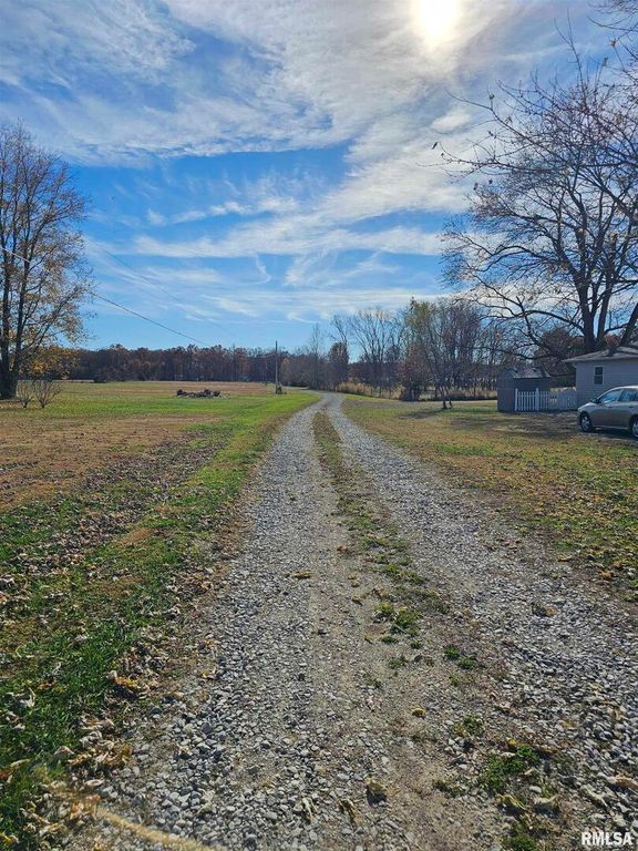 Image 47 of property listing at 4248 CHURCH Road, Salem, IL 62881